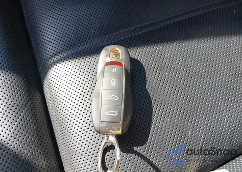 2019 Porsche Macan S из США, поврежденный, VIN WP1AB2A59KLB30377